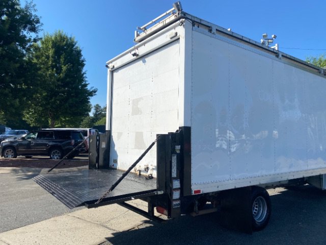 Used 2018 Mercedes-Benz Sprinter 3500 w/ Swivel Seat Package image 9