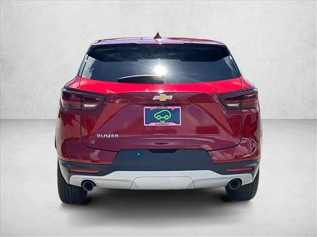 Used 2023 Chevrolet Blazer LT FWD image 4