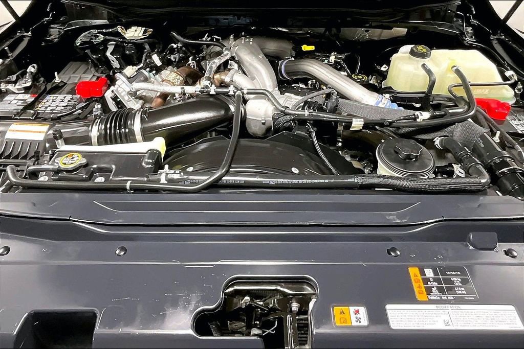 Used 2025 Ford F250 XLT image 9