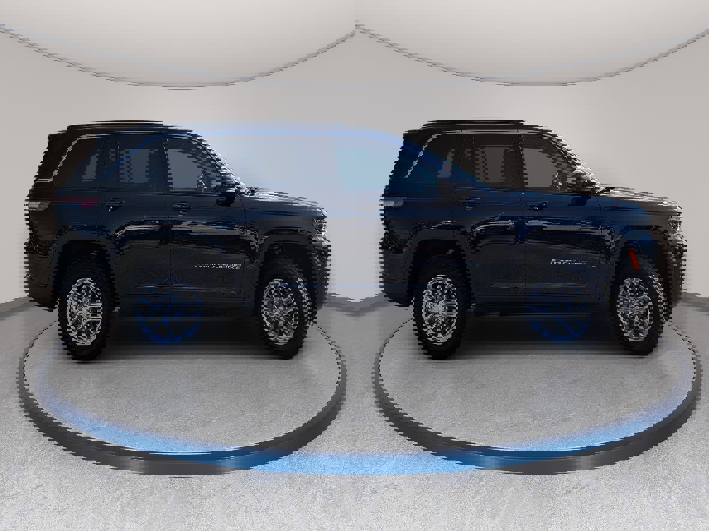 Certified 2025 Jeep Grand Cherokee Laredo X w/ Luxury Tech Group I image 4