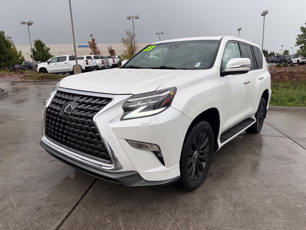 Used 2023 Lexus GX 460 Premium w/ Accessory Package AWD/4WD image 3