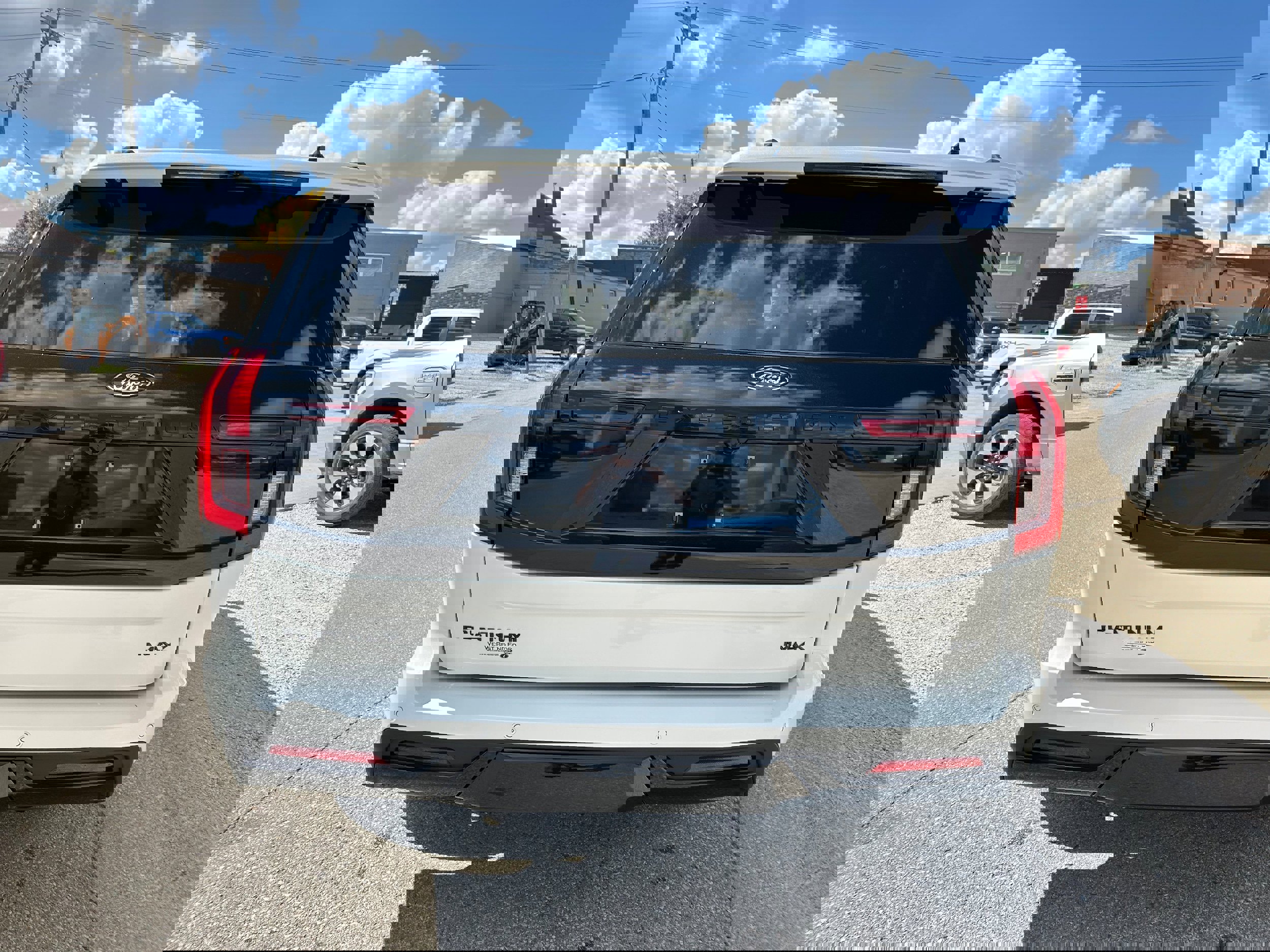 New 2025 Ford Expedition Max Platinum image 5
