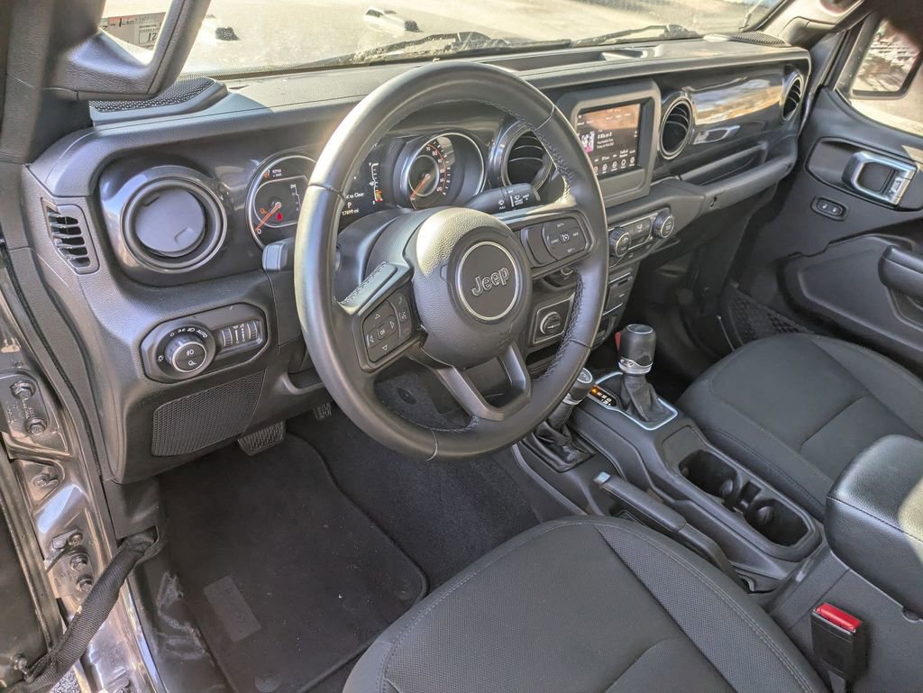 Used 2022 Jeep Gladiator Sport image 11