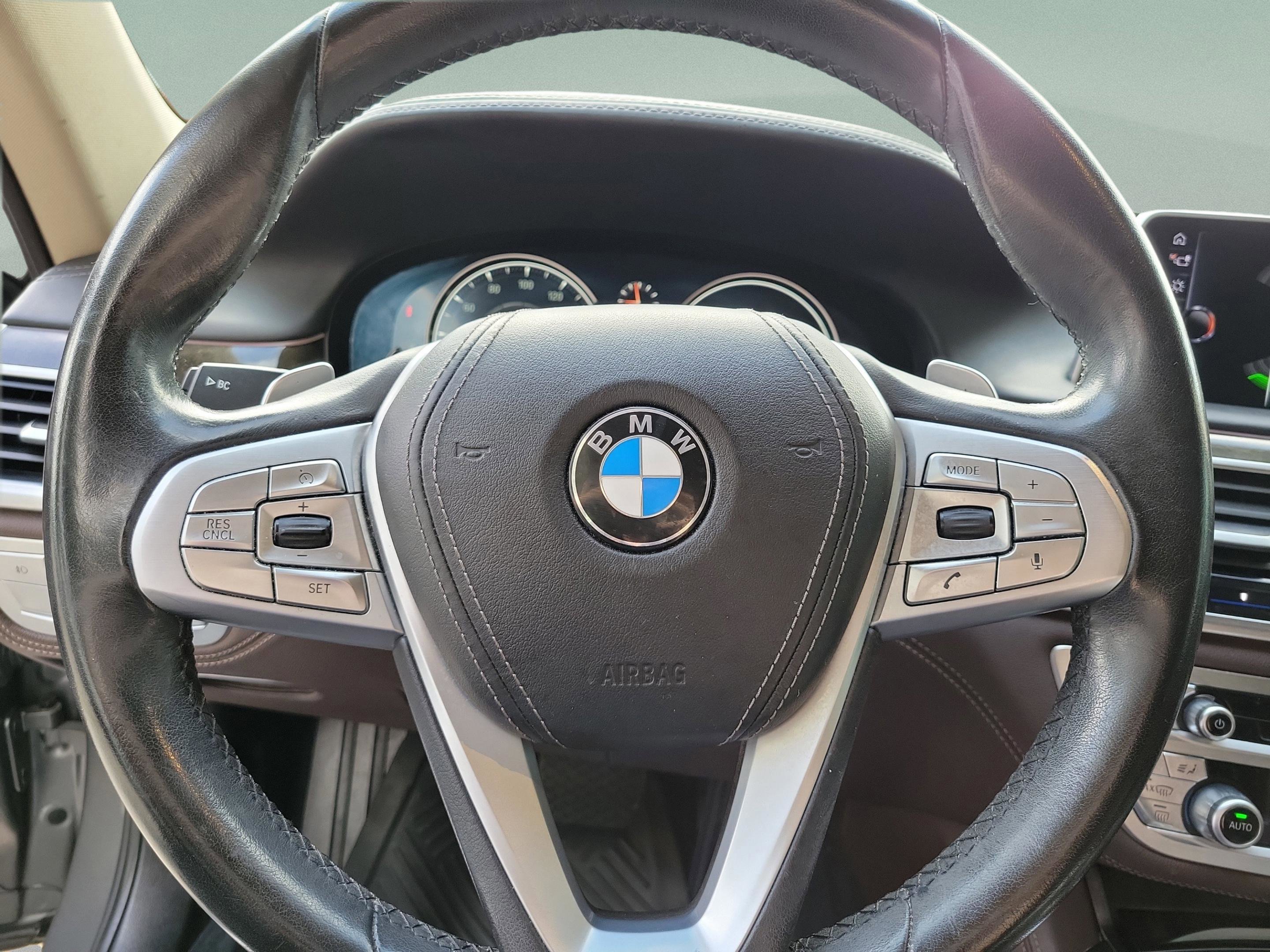 Used 2016 BMW 740i RWD image 17