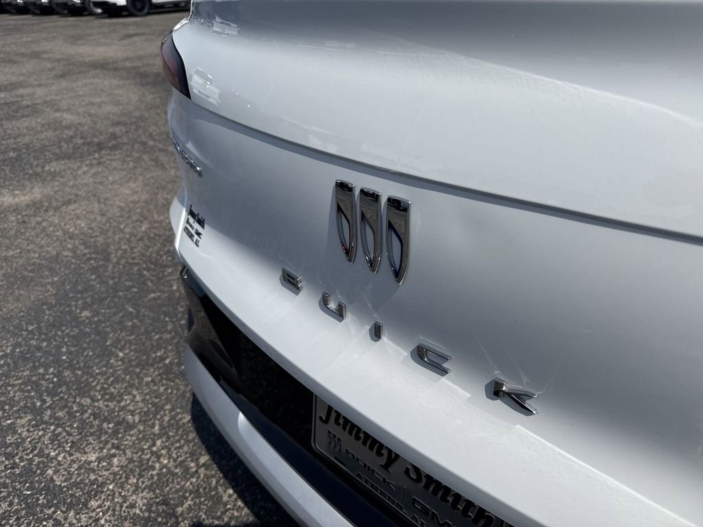 Certified 2025 Buick Envista Sport Touring w/ Convenience II Package image 38