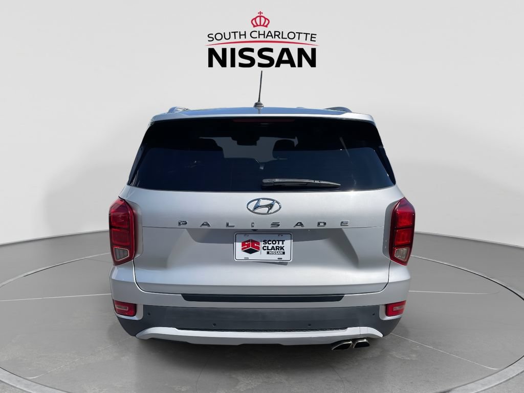 Used 2022 Hyundai Palisade SEL FWD image 5