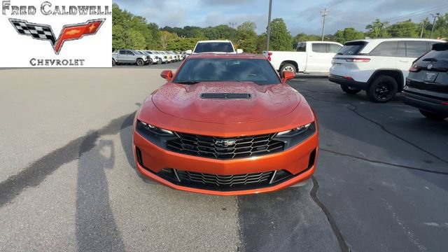 Used 2023 Chevrolet Camaro LT w/ Technology Package RWD image 3