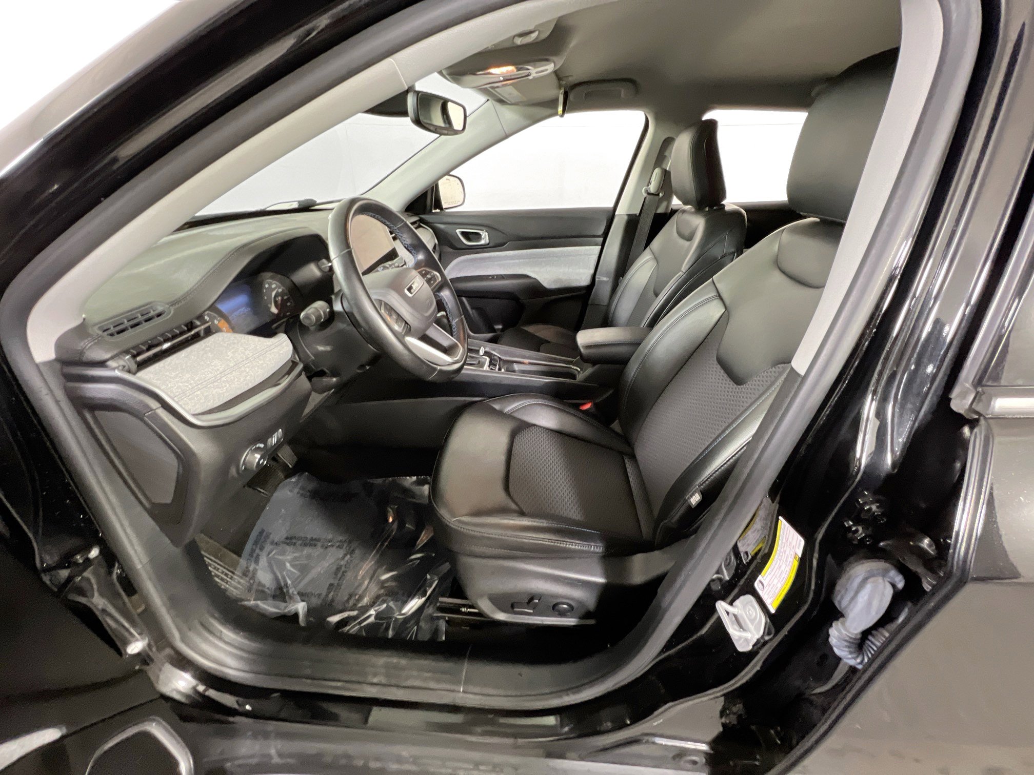 Used 2022 Jeep Compass Latitude w/ Convenience Group image 19