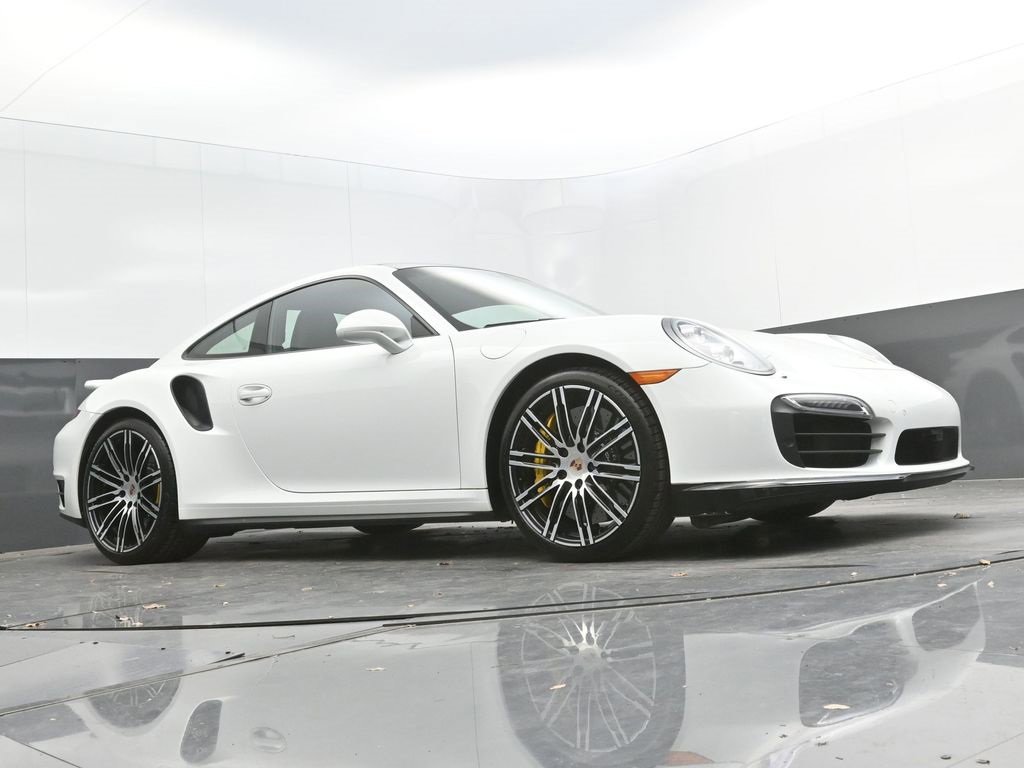 Used 2014 Porsche 911 Turbo S image 24