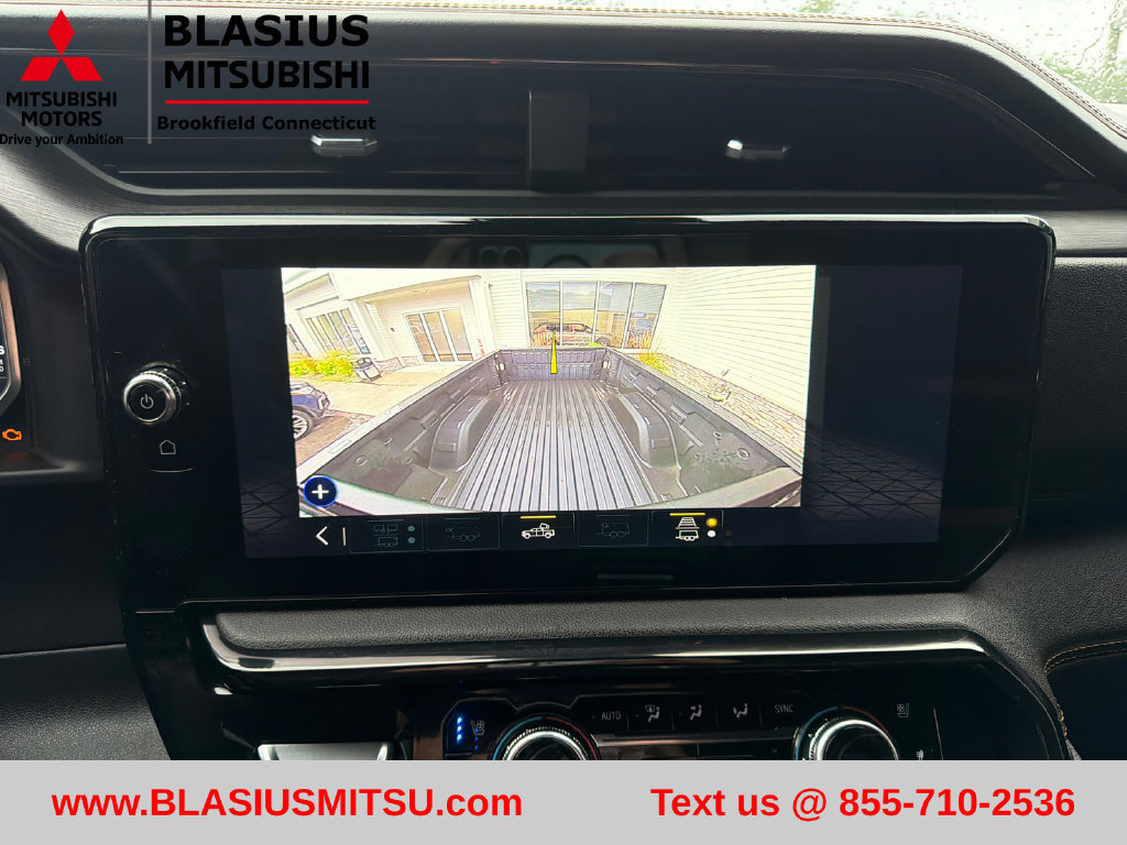 Used 2023 GMC Sierra 1500 AT4 w/ AT4 Premium Package AWD/4WD image 24
