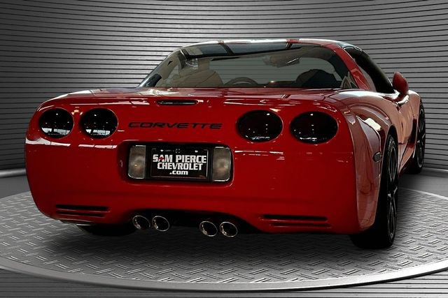 Used 2001 Chevrolet Corvette Coupe w/ Preferred Equipment Group2 RWD image 4