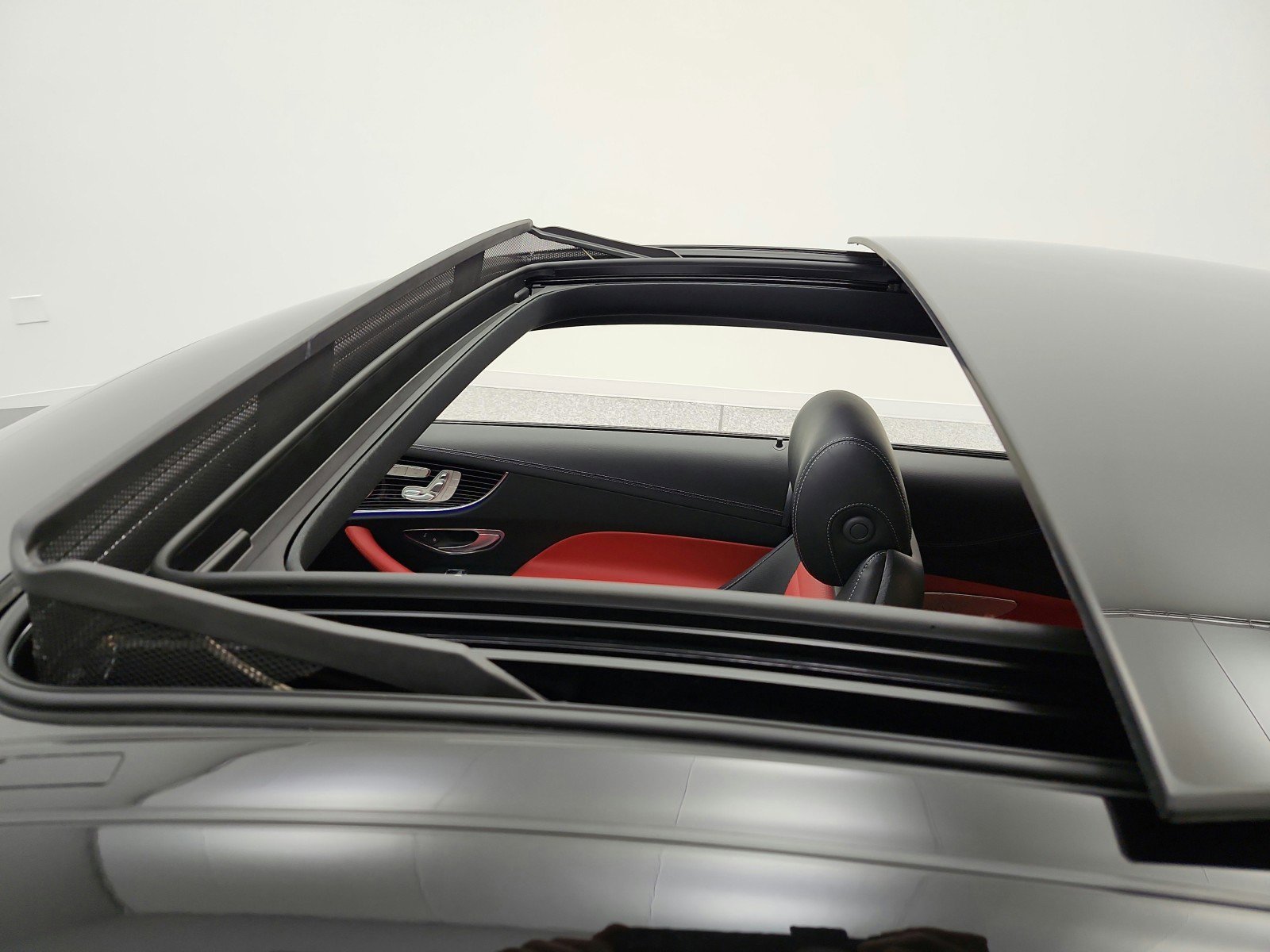 Used 2022 Mercedes-Benz E 450 Coupe image 11