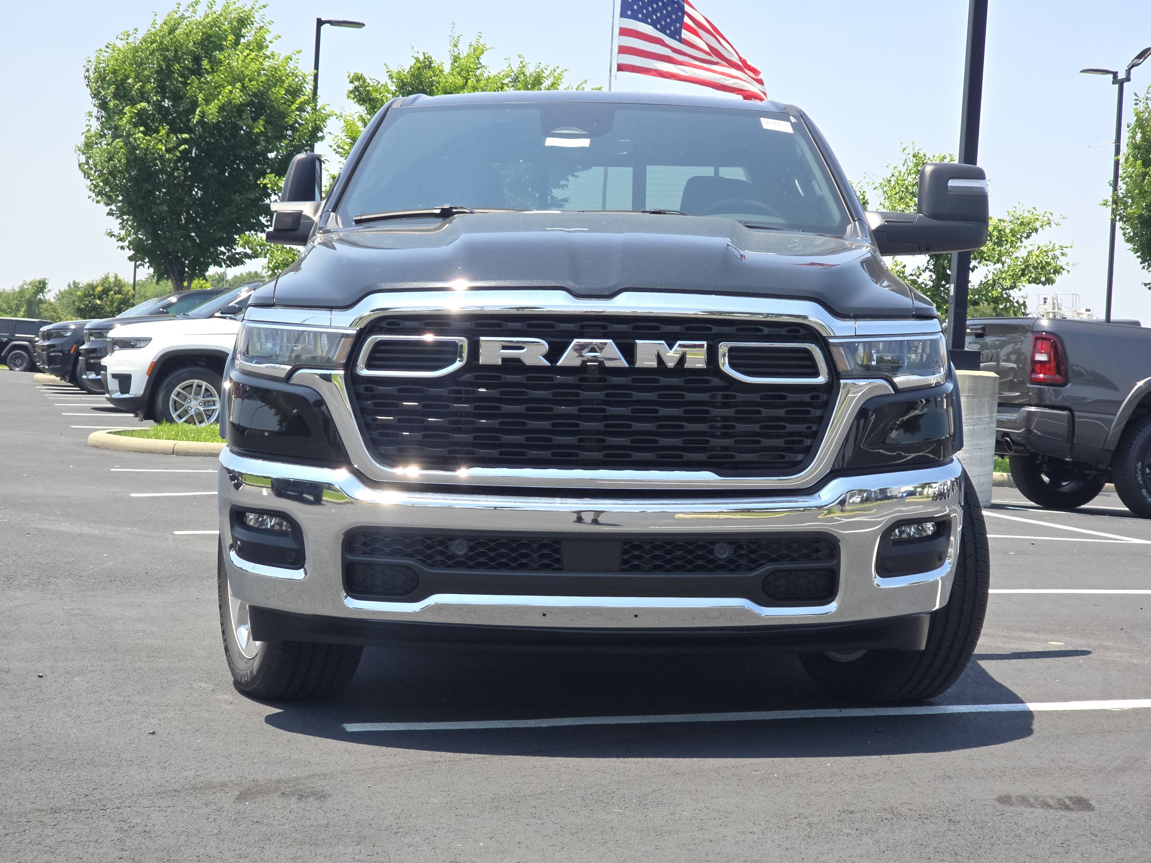 New 2025 RAM 1500 Big Horn AWD/4WD image 12