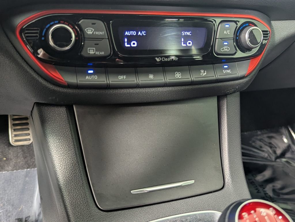 Used 2018 Hyundai Elantra GT Sport FWD image 21