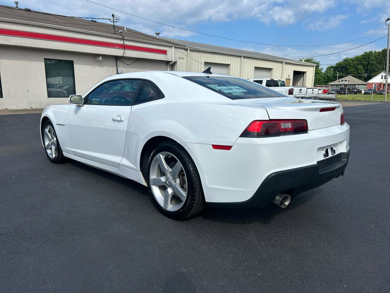 Used 2015 Chevrolet Camaro LT RWD image 7