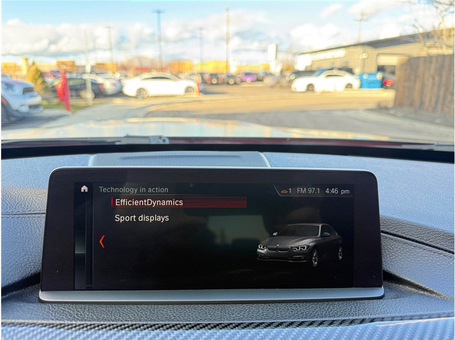 Used 2018 BMW M3 RWD image 19