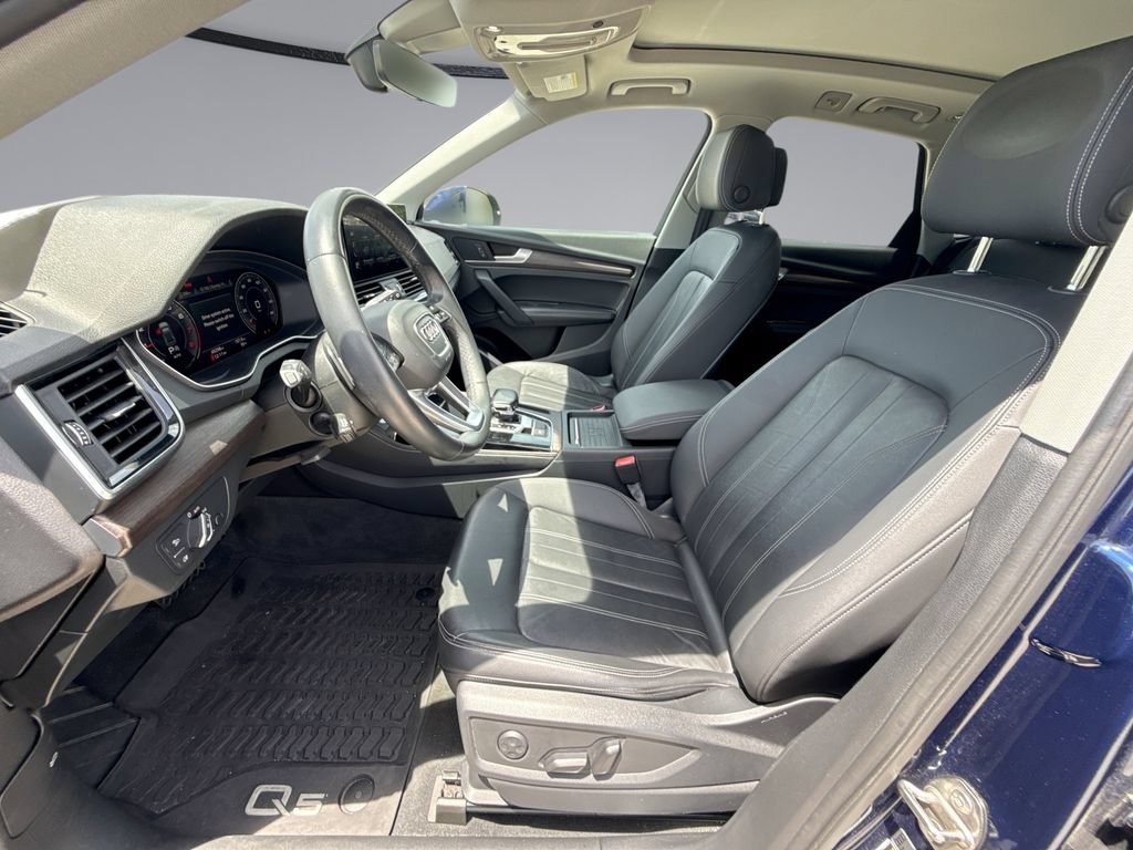 Used 2021 Audi Q5 2.0T Premium Plus w/ Premium Plus Package AWD/4WD image 30