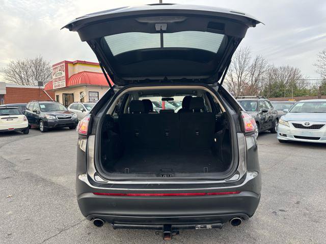 Used 2017 Ford Edge SE image 15