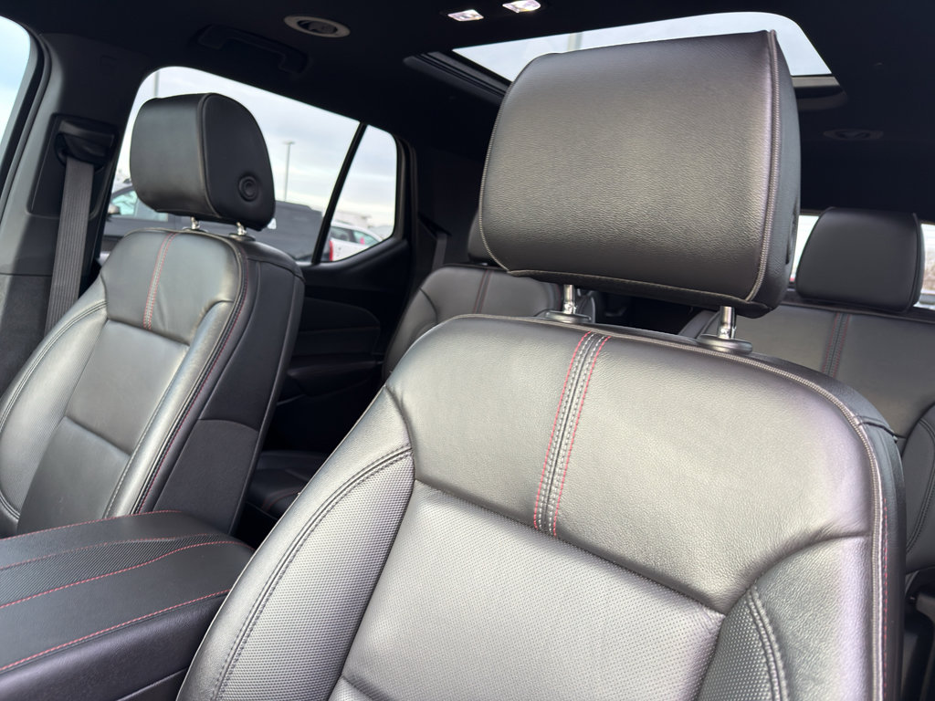 Used 2023 Chevrolet Traverse RS w/ LPO, Floor Liner Package image 28