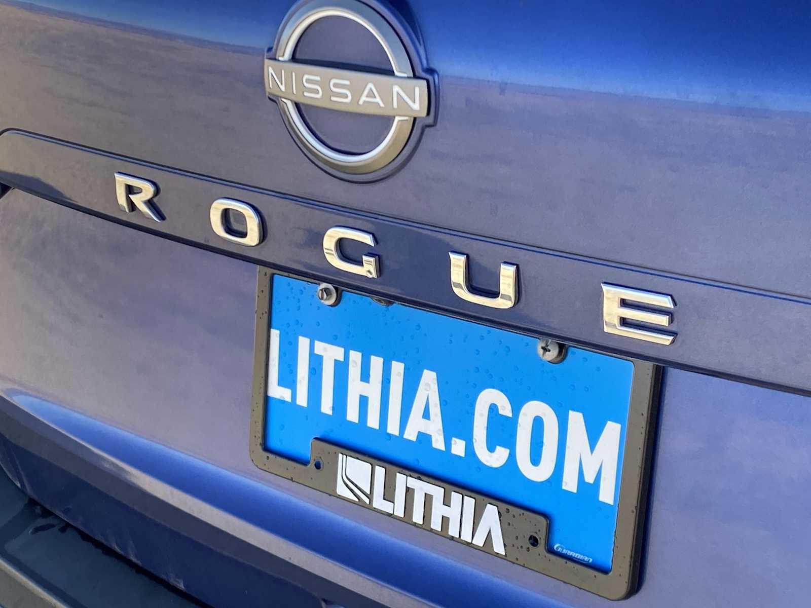 Used 2022 Nissan Rogue SV image 13