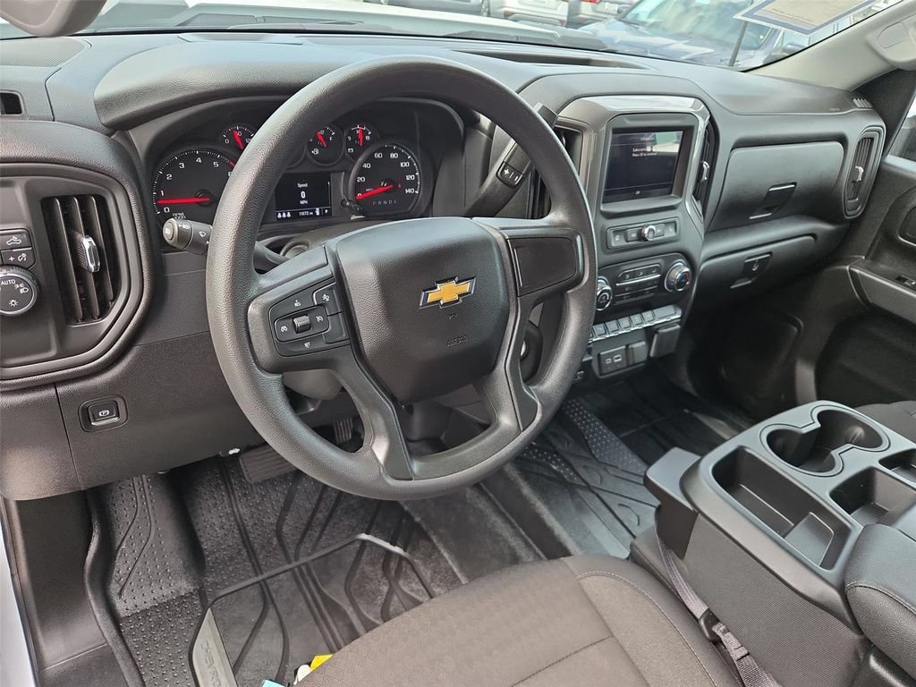 Certified 2026 Chevrolet Silverado 2500 Custom w/ Custom Value Package RWD image 2