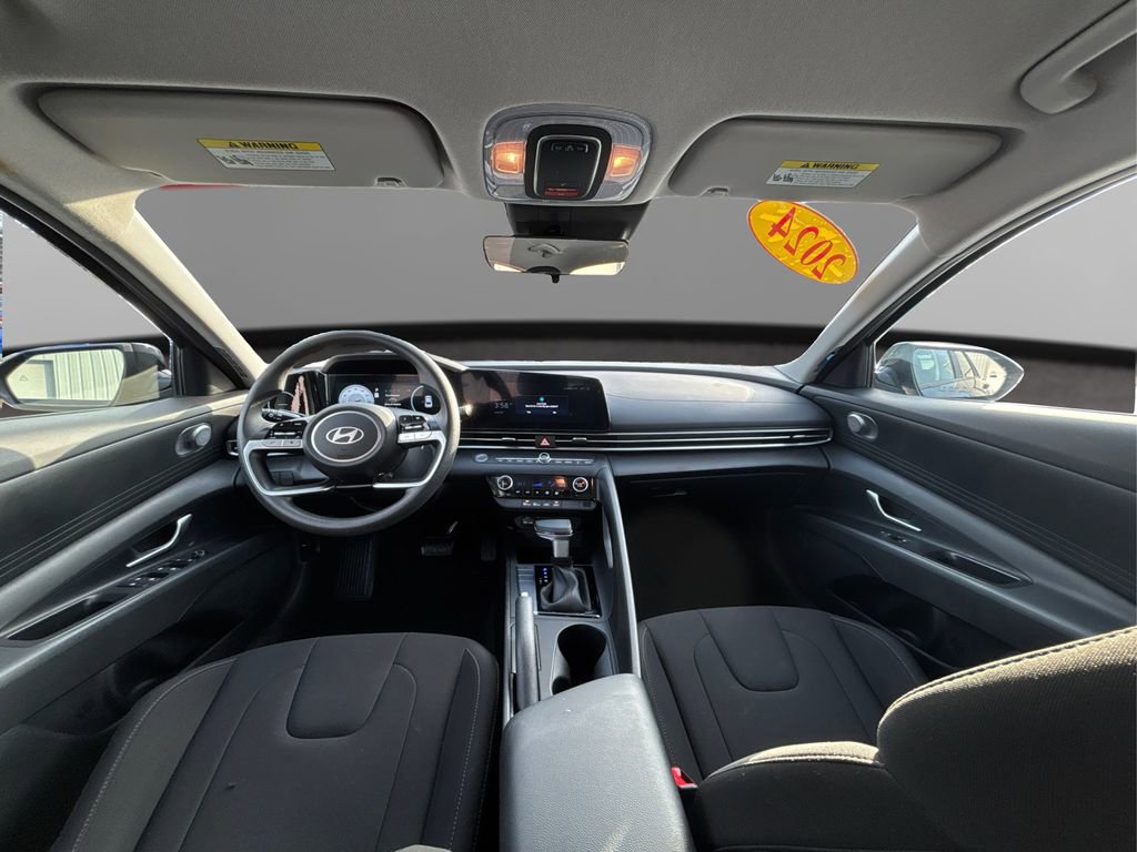 Used 2024 Hyundai Elantra SEL image 26