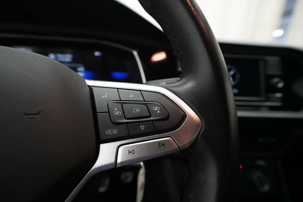 Used 2024 Volkswagen Jetta Sport FWD image 17