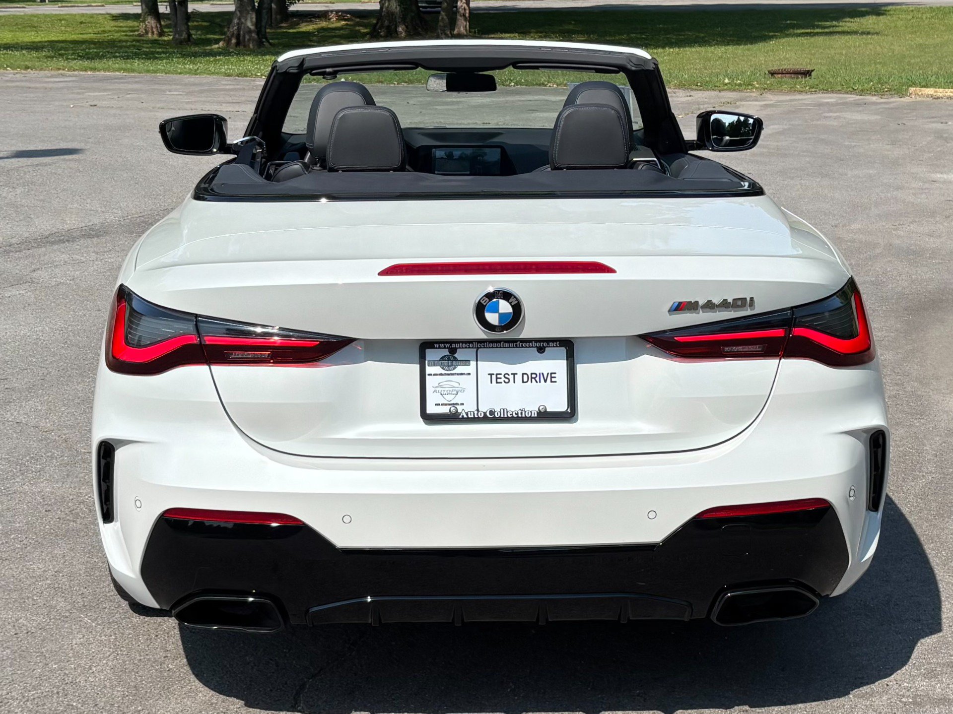 Used 2022 BMW M440i Convertible RWD image 5