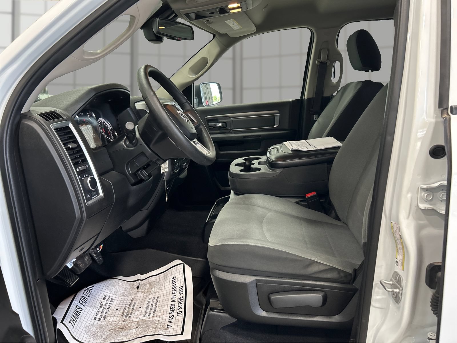 Used 2022 RAM 1500 Classic SLT w/ Electronics Group AWD/4WD image 9