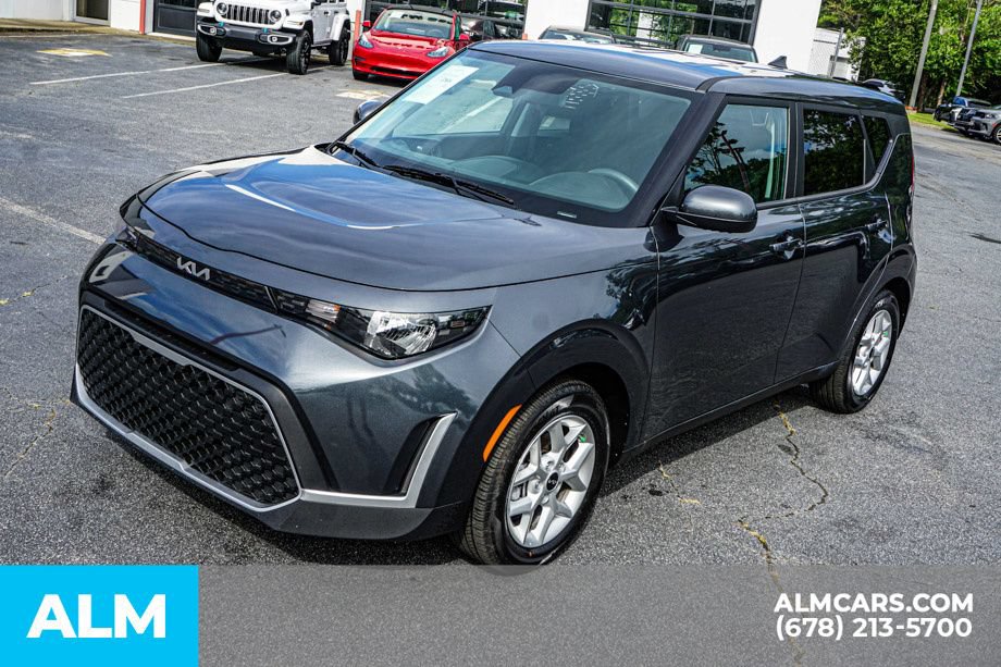Used 2025 Kia Soul LX w/ LX Technology Package FWD image 15