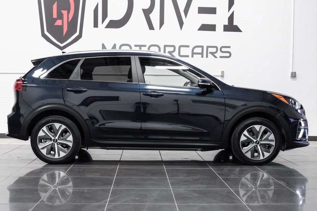 Used 2022 Kia Niro EX image 8