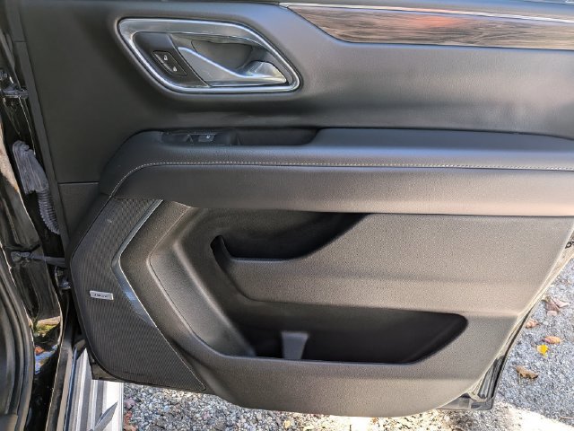 Used 2021 Chevrolet Suburban LT AWD/4WD image 31