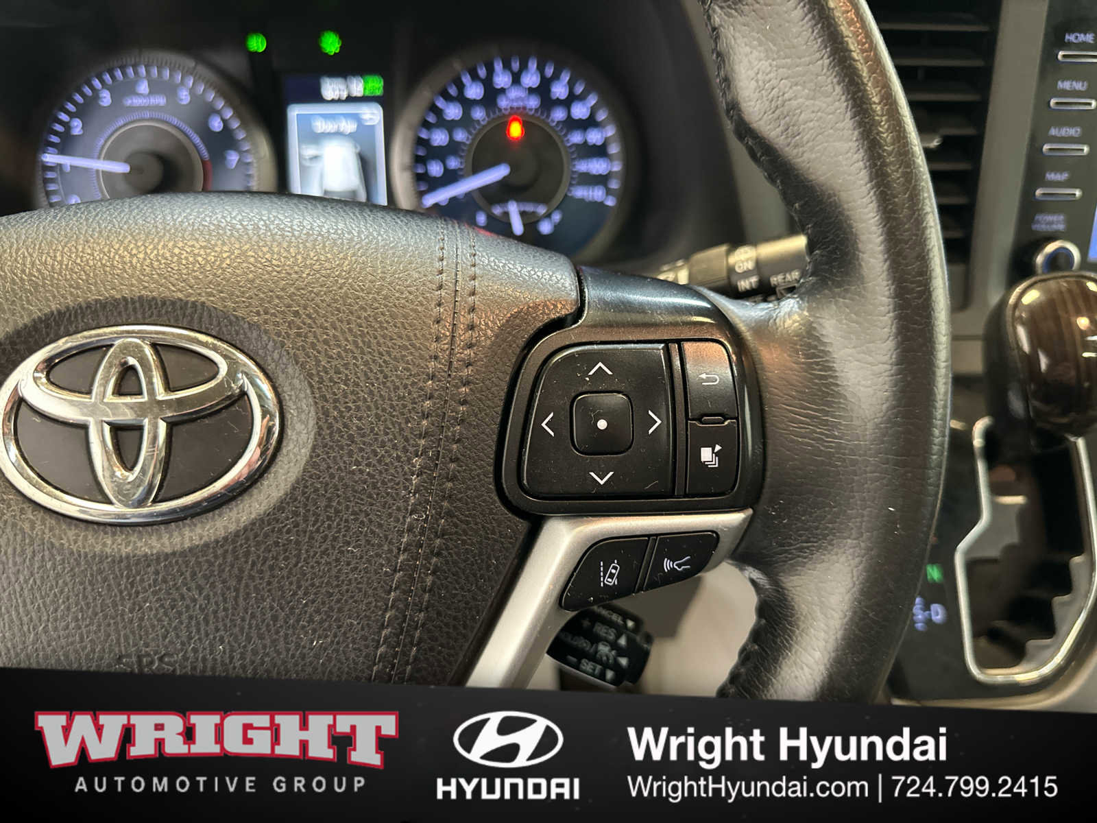 Used 2020 Toyota Sienna XLE image 19