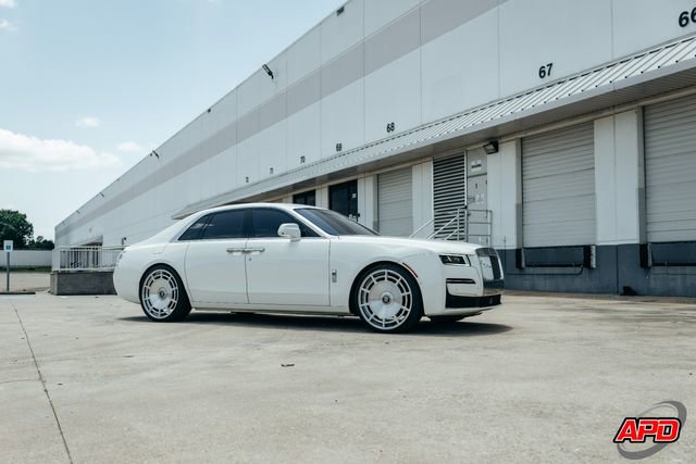 Used 2022 Rolls-Royce Ghost w/ Ghost Package image 56