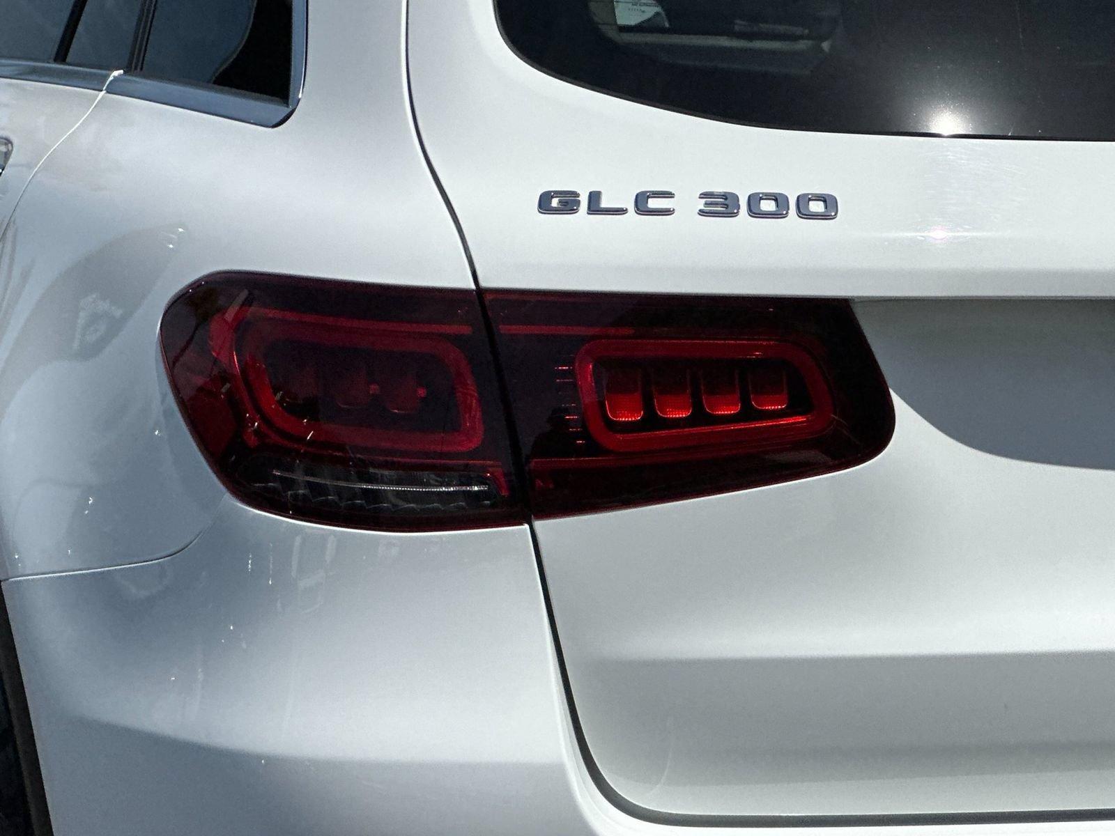 Certified 2022 Mercedes-Benz GLC 300 image 33