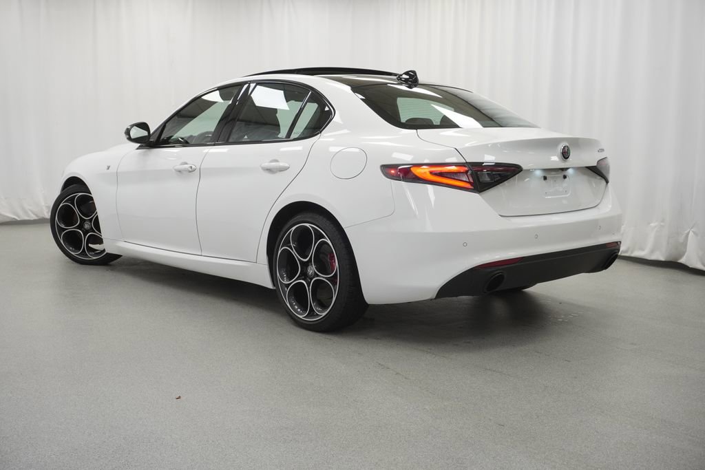 Used 2024 Alfa Romeo Giulia Ti w/ Active Assist Plus Package image 14
