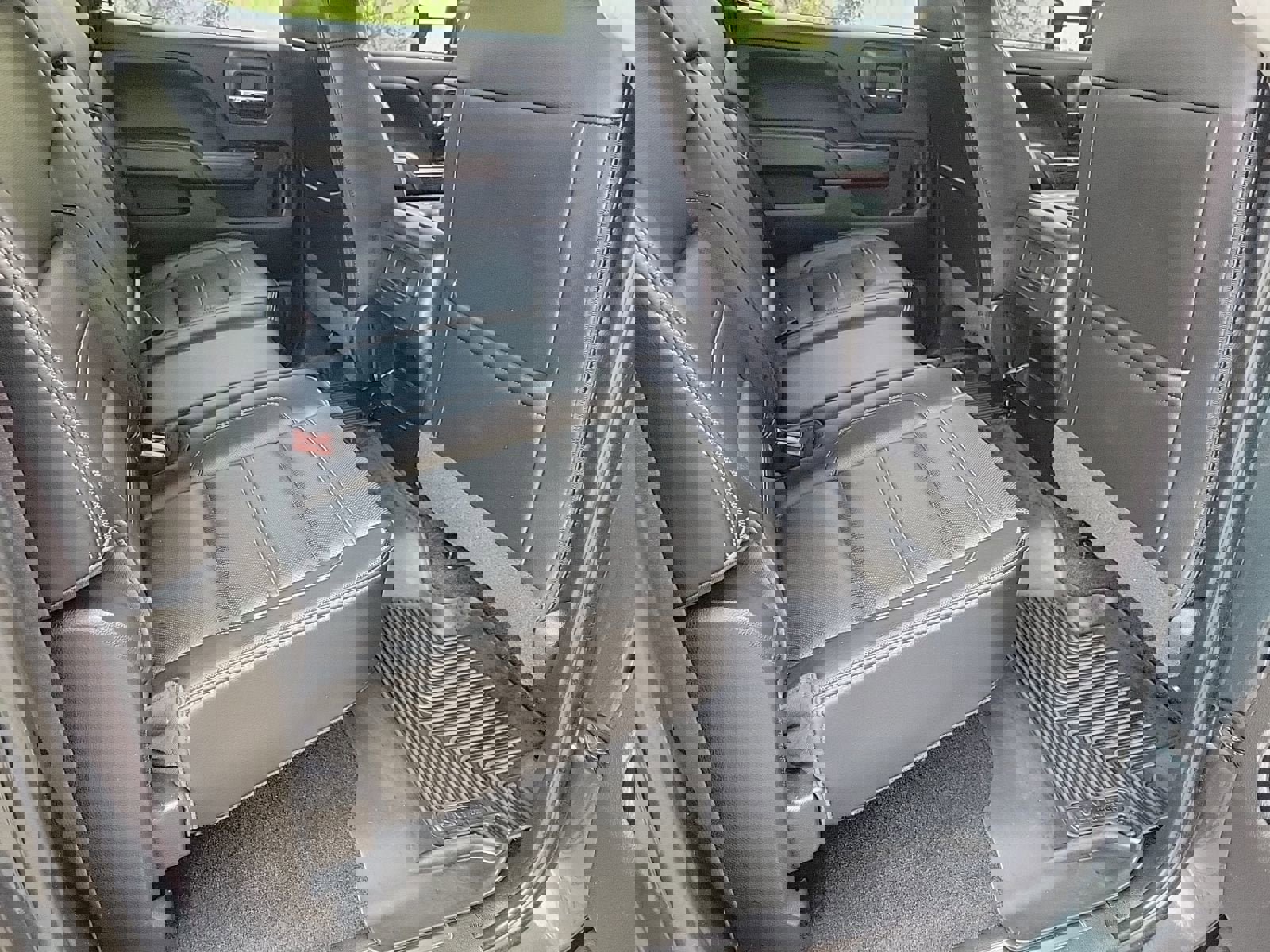 Used 2017 GMC Sierra 2500 Denali w/ Duramax Plus Package image 15