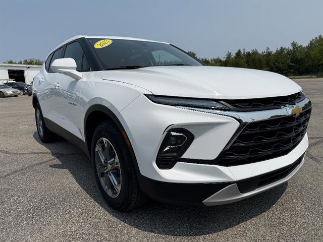 Used 2023 Chevrolet Blazer LT w/ Driver Confidence Package AWD/4WD image 8