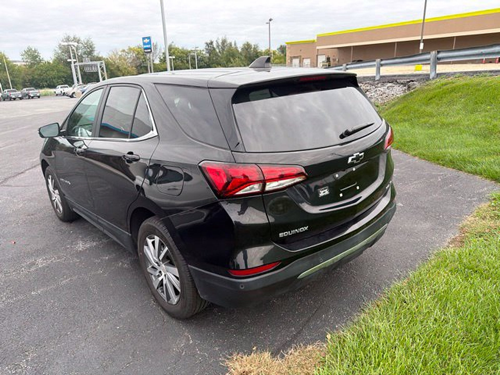 Certified 2023 Chevrolet Equinox LT AWD/4WD image 21