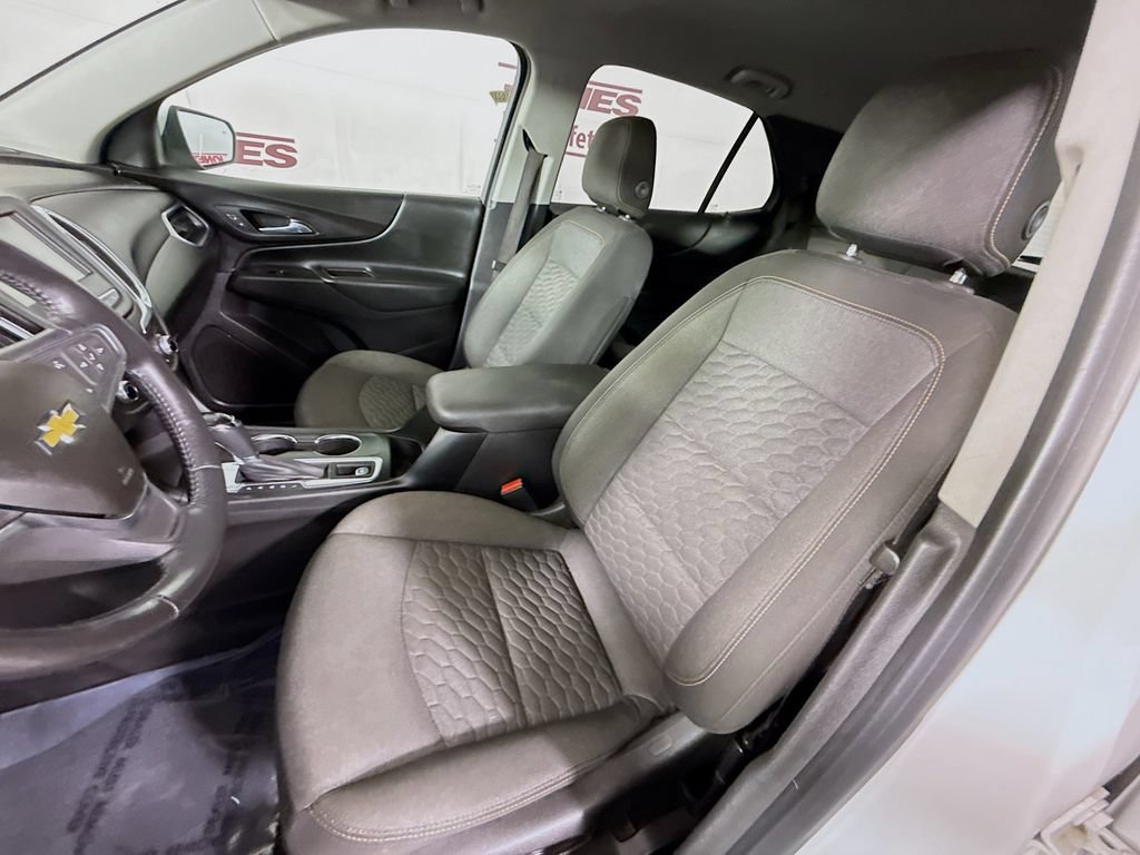 Used 2018 Chevrolet Equinox LT AWD/4WD image 24
