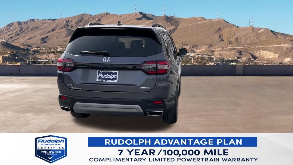 Certified 2025 Honda Pilot Touring image 6