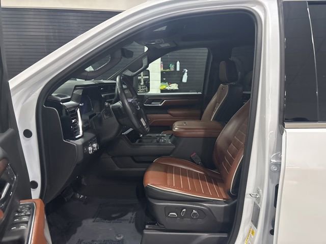 Used 2024 GMC Sierra 2500 Denali Ultimate w/ LPO, GMC Protection Package image 10