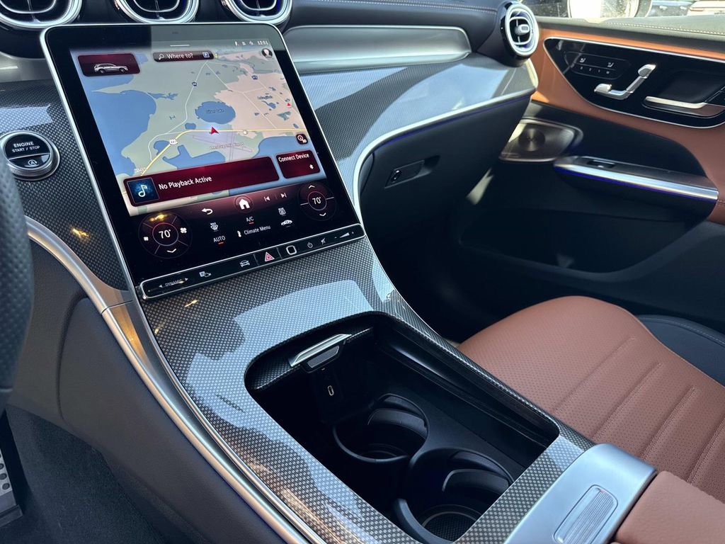 Used 2025 Mercedes-Benz GLC 300 4MATIC image 25