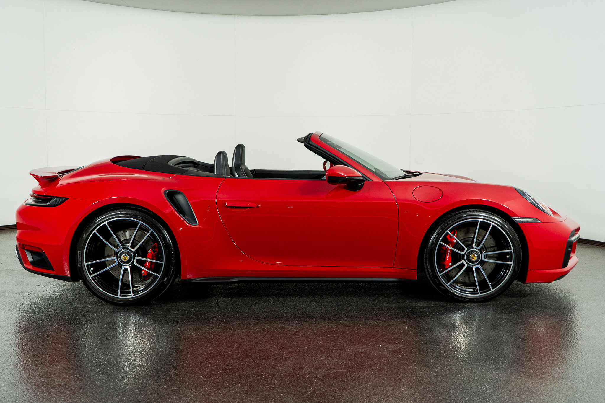Used 2024 Porsche 911 Turbo image 6