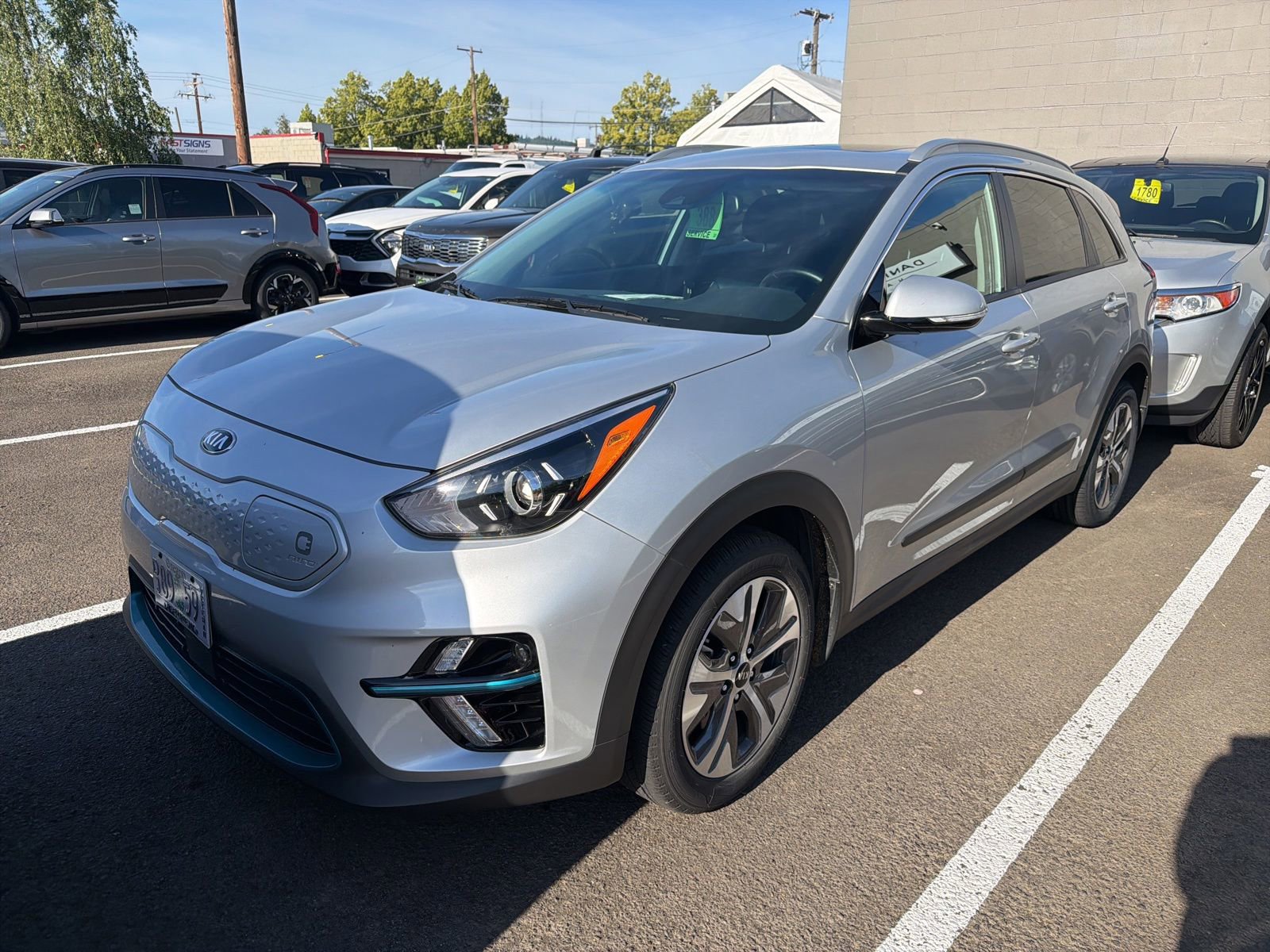 Used 2020 Kia Niro EX Premium w/ Cold Weather Package