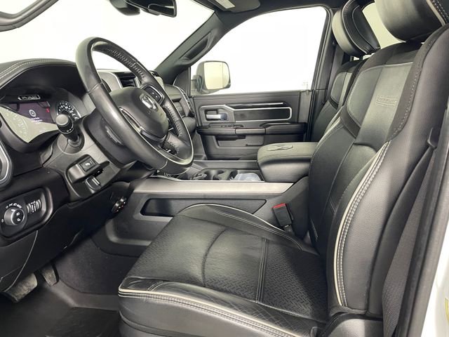 Used 2020 RAM 2500 Laramie w/ Night Edition AWD/4WD image 2