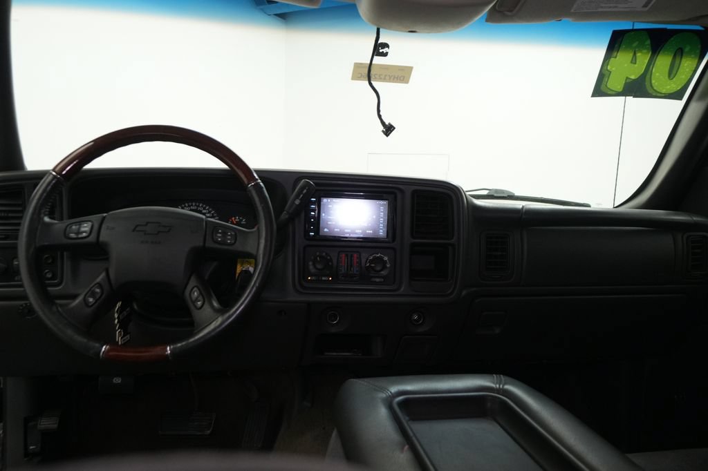 Used 2004 Chevrolet Silverado 2500 LS w/ Skid Plate Package AWD/4WD image 24