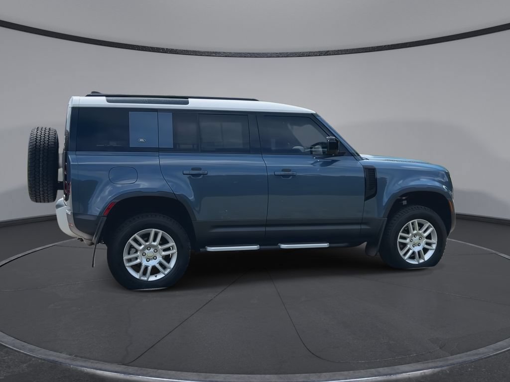 Used 2022 Land Rover Defender 110 S AWD/4WD image 9