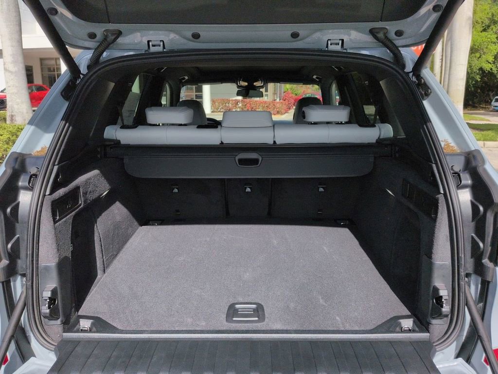New 2026 BMW X5 xDrive40i w/ M Sport Package image 13