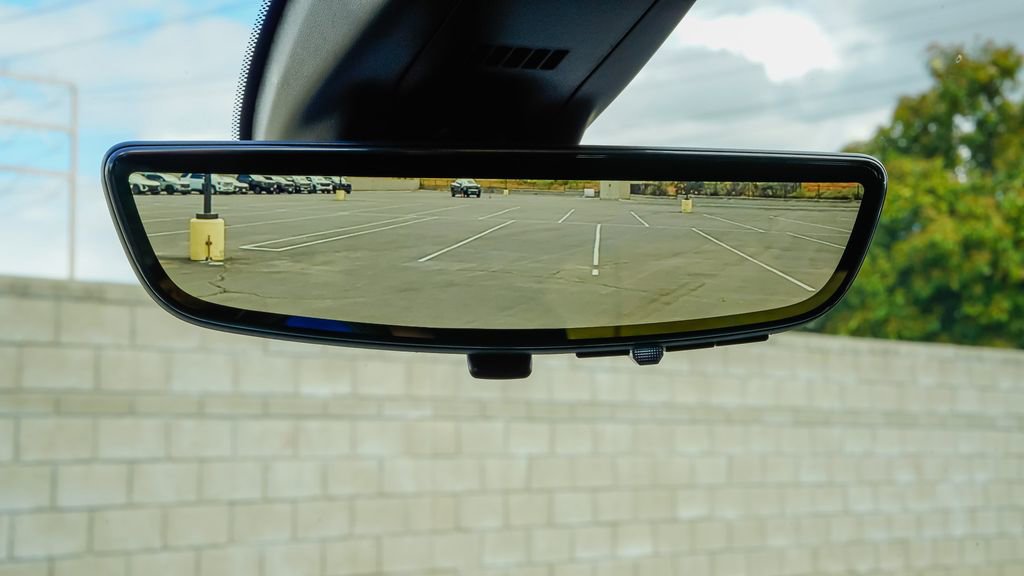 Certified 2023 Cadillac XT6 Premium Luxury w/ Technology Package image 24